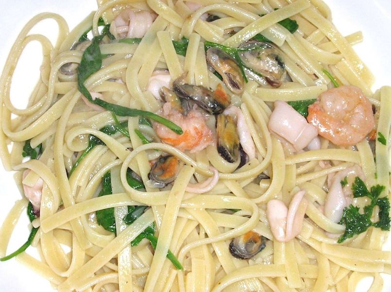 fettuccine, seafood fettuccine